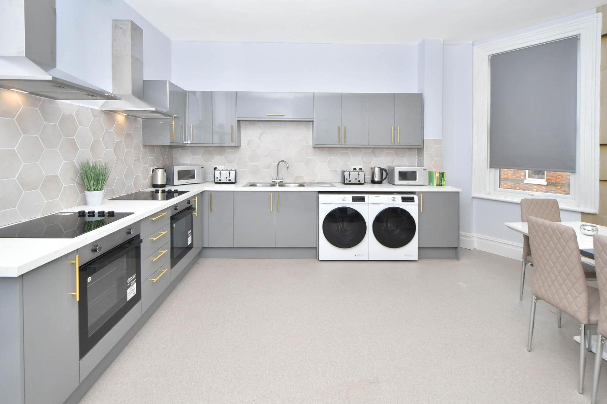 One Battison - Affordable Rooms, Suites & Studios In Stoke On Trent Екстер'єр фото