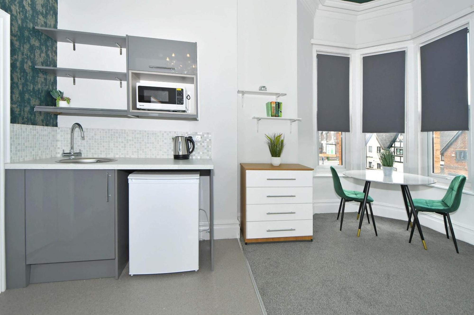 One Battison - Affordable Rooms, Suites & Studios In Stoke On Trent Екстер'єр фото