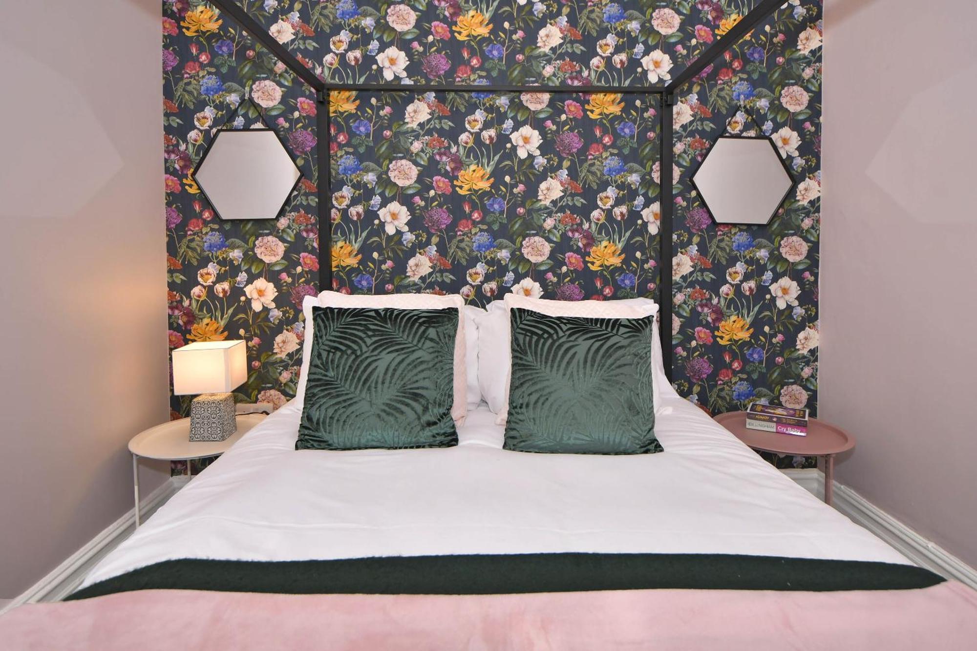 One Battison - Affordable Rooms, Suites & Studios In Stoke On Trent Екстер'єр фото