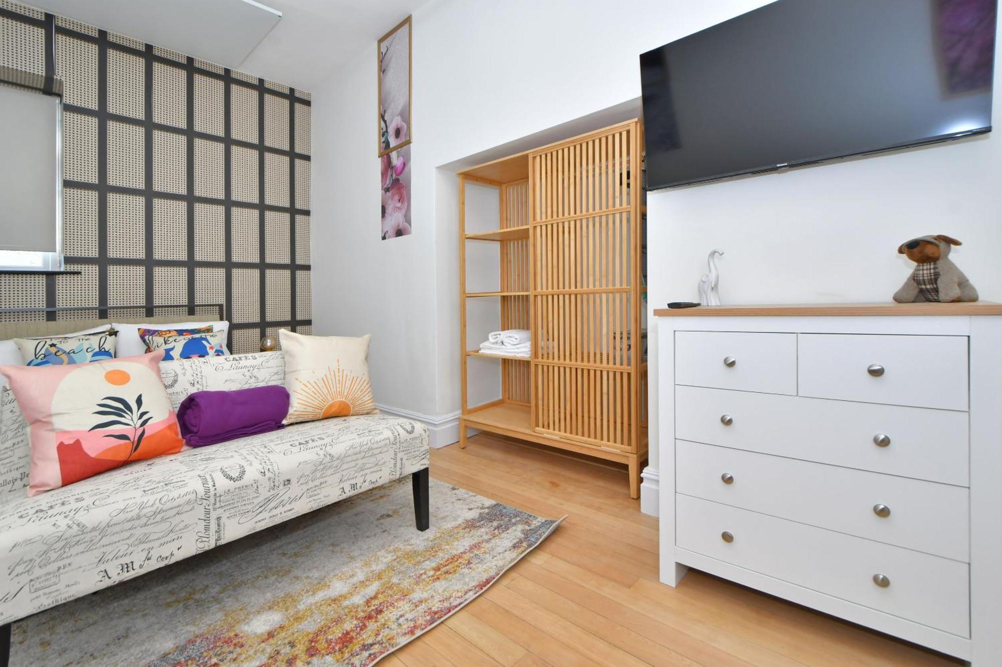 One Battison - Affordable Rooms, Suites & Studios In Stoke On Trent Екстер'єр фото